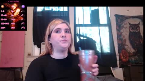 Snapshot of roxanneroulette chatting on October 2025 03:42:01 PM Silver online show from October 2025 03:42:01 PM