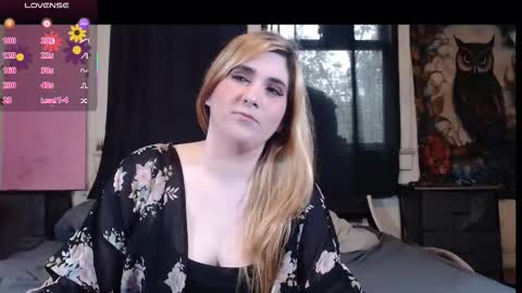 Snapshot of roxanneroulette chatting on October 2025 09:16:01 PM Silver online show from October 2025 09:16:01 PM