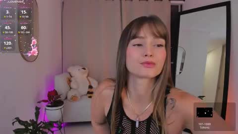  R O X I E  online show from October 2025 02:55:02 AM