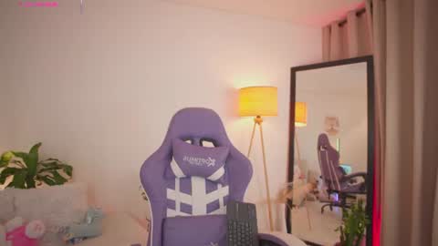  R O X I E  online show from July 2026 12:59:02 AM