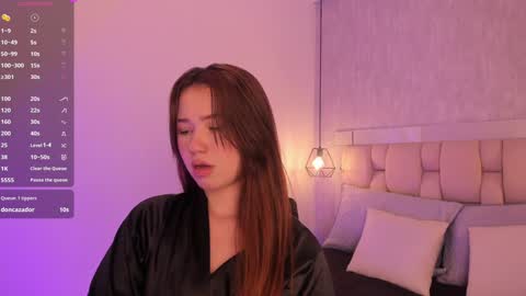 Roxie  online show from January 2025 01:58:02 AM