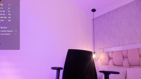 Roxie  online show from January 2025 08:53:01 PM