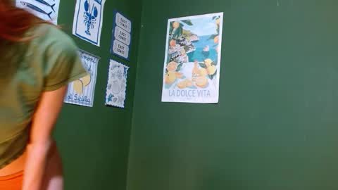 Roxie online show from December 2025 01:44:02 AM