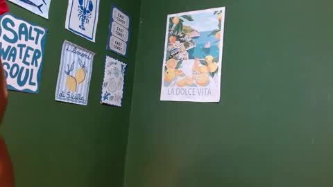 Roxie online show from December 2025 01:55:01 AM