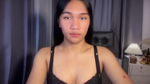 roxiethogersen online show from July 2026 08:39:02 AM