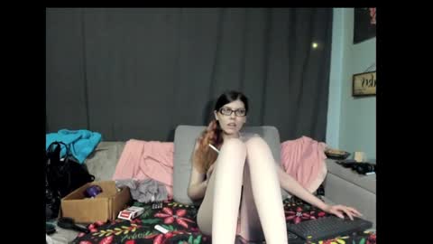 Snapshot of roxihazeleyes chatting on February 2025 12:47:02 AM roxihazeleyes online show from February 2025 12:47:02 AM