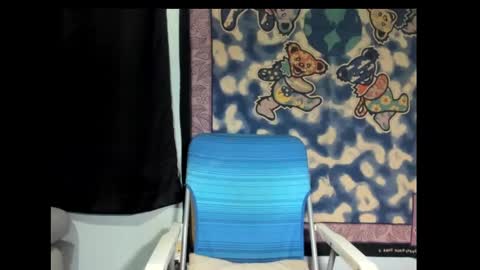 Snapshot of roxihazeleyes chatting on March 2025 10:37:01 AM roxihazeleyes online show from March 2025 10:37:01 AM