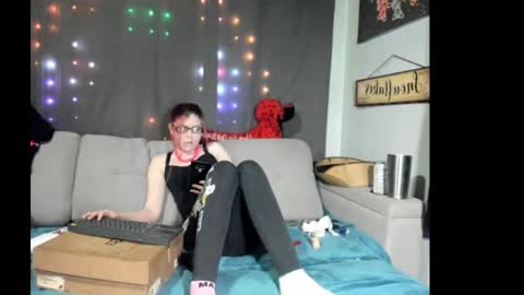 Snapshot of roxihazeleyes chatting on September 2025 11:38:01 PM roxihazeleyes online show from September 2025 11:38:01 PM