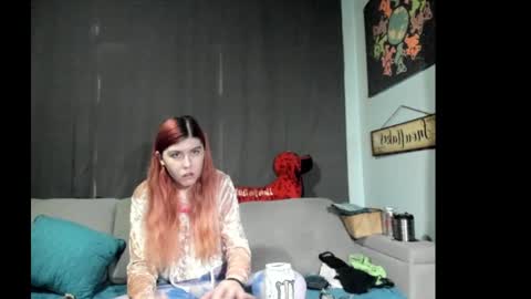 Snapshot of roxihazeleyes chatting on September 2025 08:54:01 PM roxihazeleyes online show from September 2025 08:54:01 PM