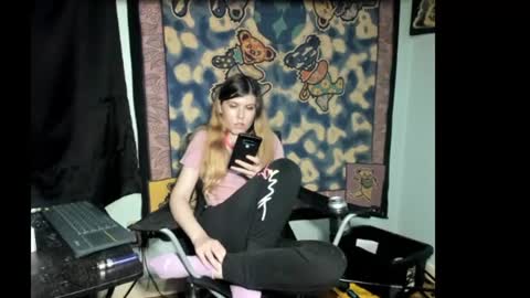 roxihazeleyes online show from July 2026 01:58:33 AM