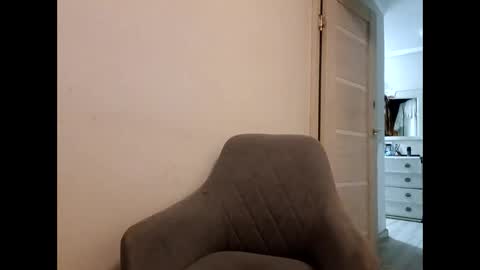 Snapshot of roxolanaa_sexy chatting on December 2025 05:10:02 PM ROXOLANAA SEXY online show from December 2025 05:10:02 PM