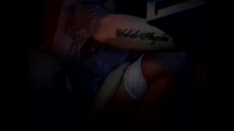 Snapshot of roxolanaa_sexy chatting on January 2026 12:59:01 AM ROXOLANAA SEXY online show from January 2026 12:59:01 AM