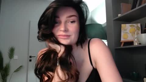 Snapshot of roxxiejet chatting on November 2025 10:03:01 AM roxxiejet online show from November 2025 10:03:01 AM