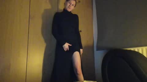 Snapshot of roxxxco chatting on March 2025 10:21:01 PM Tatyana online show from March 2025 10:21:01 PM