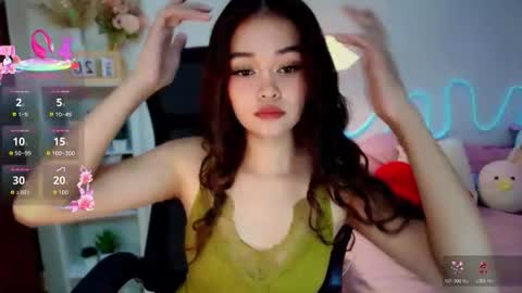 Snapshot of roxxy_blossom chatting on May 2026 02:55:02 PM roxxy_blossom online show from May 2026 02:55:02 PM