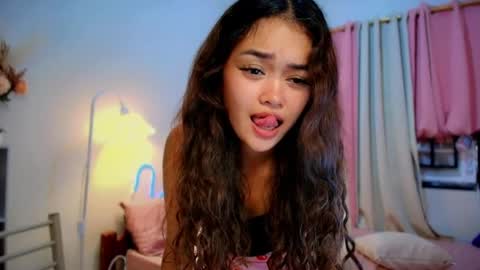 roxxy_blossom online show from July 2026 03:56:02 AM