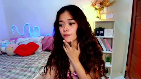 roxxy_blossom online show from July 2026 01:58:02 AM
