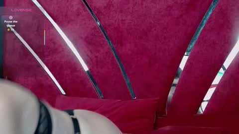 Roxy online show from September 2025 03:58:02 PM