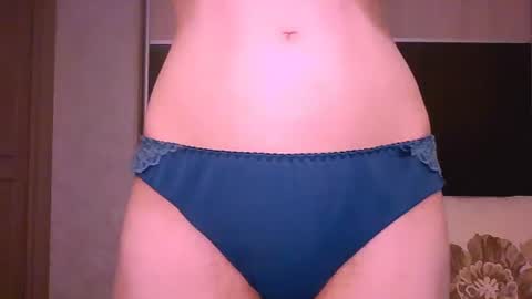 Roxxy Wharton online show from July 2026 11:23:02 AM