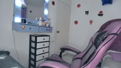 Roxy online show from July 2026 01:56:02 AM