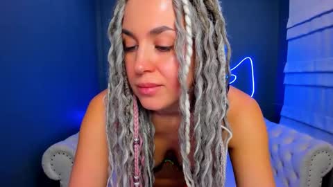 Roxy online show from February 2026 02:05:01 AM