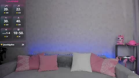 Roxy online show from July 2026 01:55:02 AM