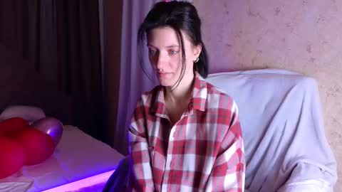 Snapshot of roxy_riot_ chatting on February 2025 04:31:01 AM roxy_riot_ online show from February 2025 04:31:01 AM