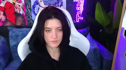 Snapshot of roxy_riot_ chatting on February 2025 07:43:01 AM roxy_riot_ online show from February 2025 07:43:01 AM