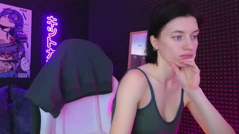 Snapshot of roxy_riot_ chatting on March 2025 04:35:02 AM roxy_riot_ online show from March 2025 04:35:02 AM