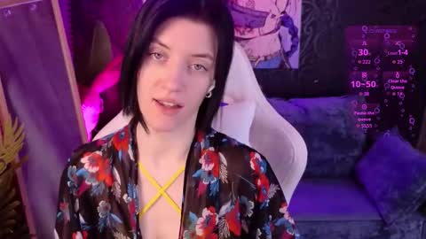 roxy_riot_ online show from December 2025 01:23:01 AM