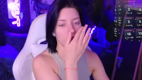 roxy_riot_ online show from April 2026 01:54:01 AM