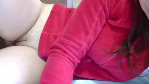 Snapshot of roxy_secrets chatting on January 2025 12:14:01 PM roxy secrets online show from January 2025 12:14:01 PM