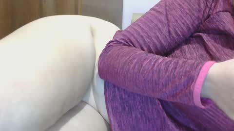 Snapshot of roxy_secrets chatting on February 2025 09:24:02 PM roxy secrets online show from February 2025 09:24:02 PM