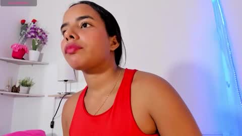 Snapshot of roxy_stone1 chatting on January 2026 07:30:01 PM roxy_stone1 online show from January 2026 07:30:01 PM