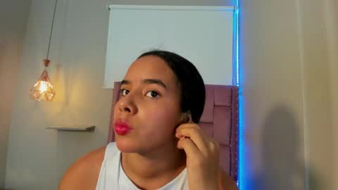 roxy_stone1 online show from May 2026 07:31:02 PM