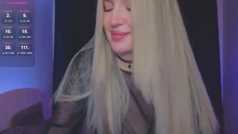 Roxy online show from September 2025 09:30:01 PM