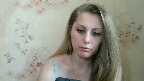 roxyfox18x01 online show from June 2026 08:42:01 AM