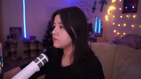 roxysuh online show from March 2025 08:00:01 AM