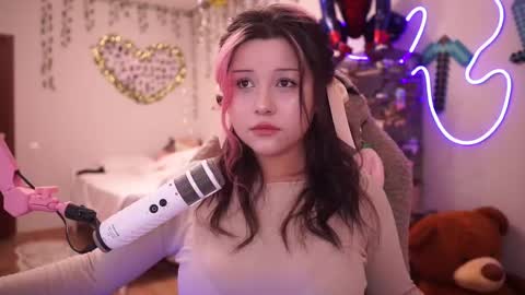 roxysuh online show from November 2025 07:21:01 AM