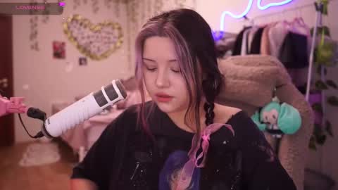 roxysuh online show from December 2025 07:03:02 AM