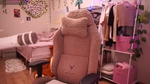 roxysuh online show from February 2026 07:02:02 AM