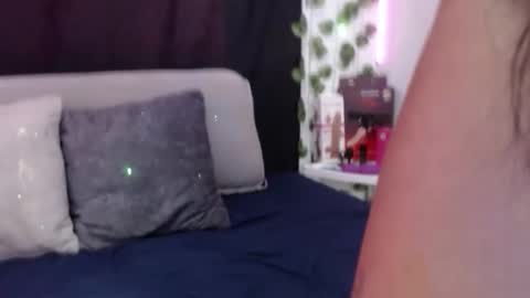 Snapshot of royalebruna chatting on February 2026 04:33:01 PM Bruna Royale online show from February 2026 04:33:01 PM