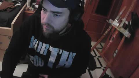 royer04 online show from November 2025 03:34:02 PM