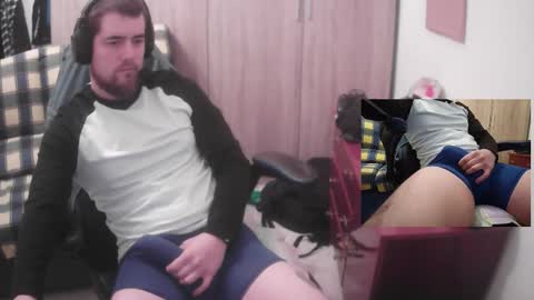 royer04 online show from February 2026 09:33:01 PM