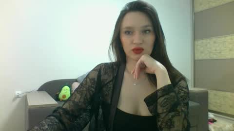 Roza05x online show from May 2026 10:53:02 AM