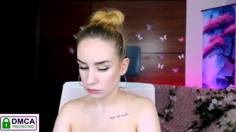 Snapshot of rozmary_ket chatting on January 2025 11:37:02 AM Im Rozmary nice to meet you 3 online show from January 2025 11:37:02 AM