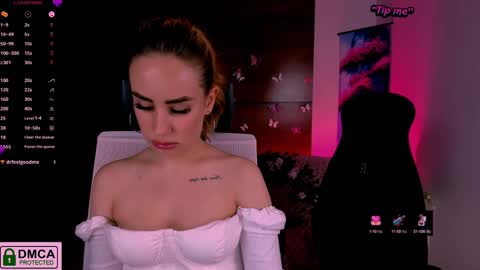 Snapshot of rozmary_ket chatting on February 2025 01:53:02 PM Im Rozmary nice to meet you 3 online show from February 2025 01:53:02 PM