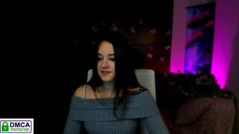 Snapshot of rozmary_ket chatting on February 2025 03:18:02 PM Im Rozmary nice to meet you 3 online show from February 2025 03:18:02 PM