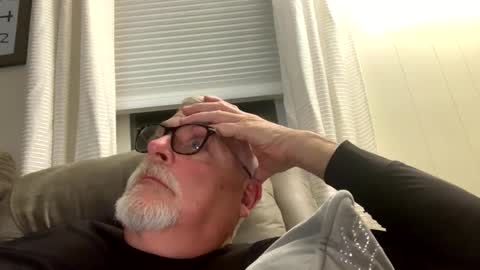 Snapshot of rs006 chatting on October 2025 02:32:01 AM rs006 online show from October 2025 02:32:01 AM