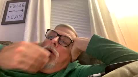 Snapshot of rs006 chatting on December 2025 04:10:01 AM rs006 online show from December 2025 04:10:01 AM